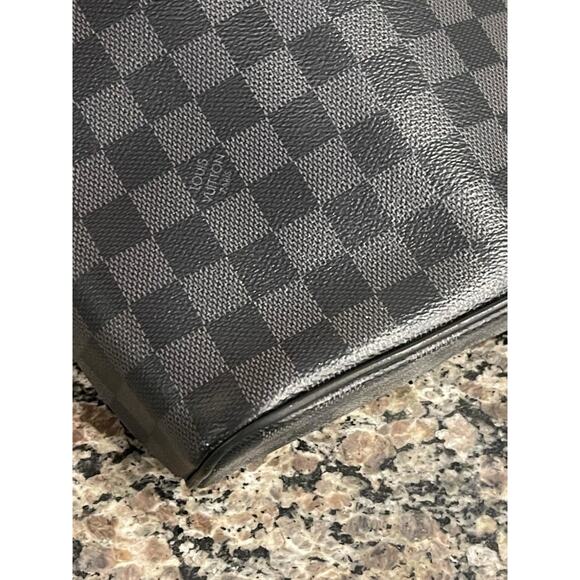 Louis Vuitton District PM Damier Graphite  347732 - Picture 6 of 14